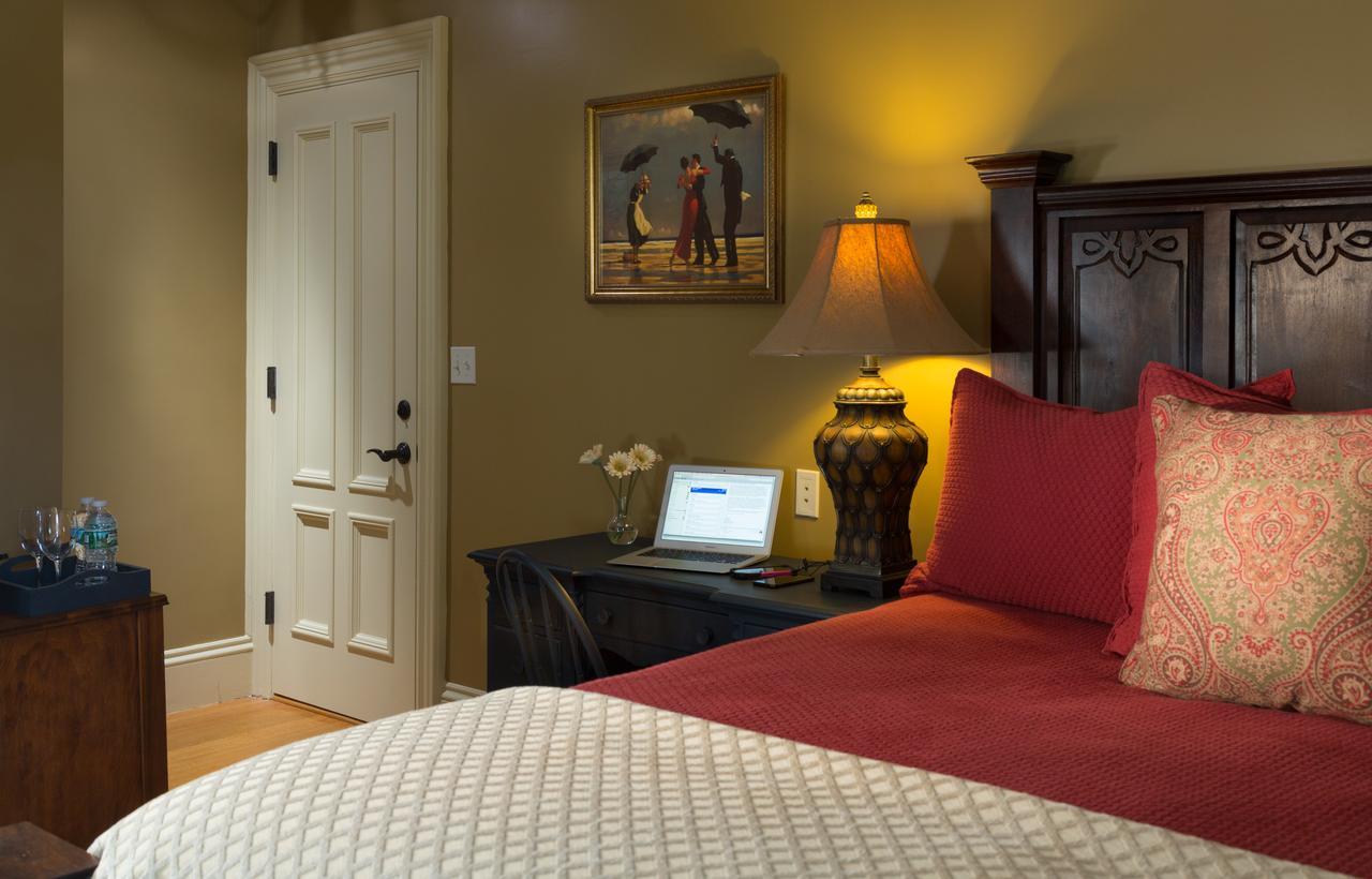 Bed and Breakfast Rockland Talbot House Экстерьер фото