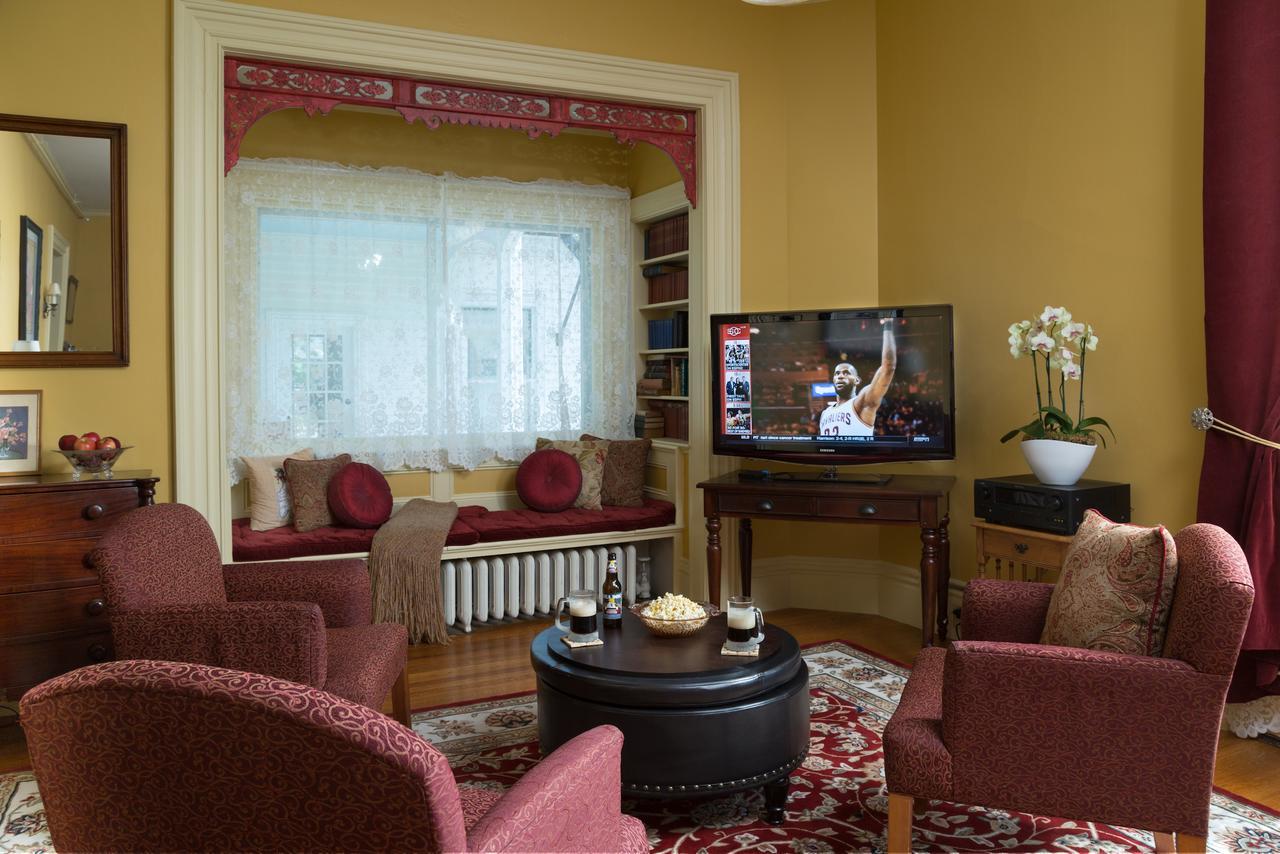 Bed and Breakfast Rockland Talbot House Экстерьер фото